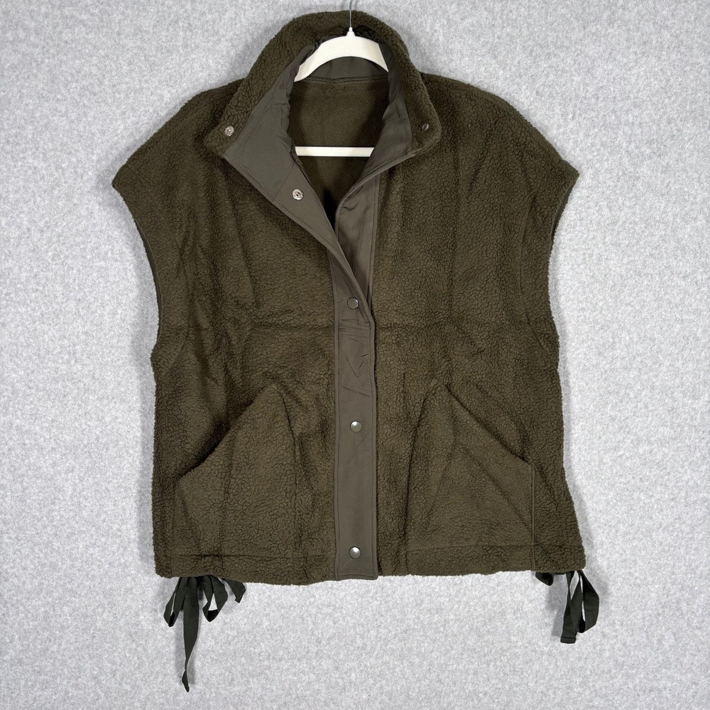 Oversized Fleece Vest Medium Olive Army Green Snap Pockets GORP Fuzzy Sherpa
